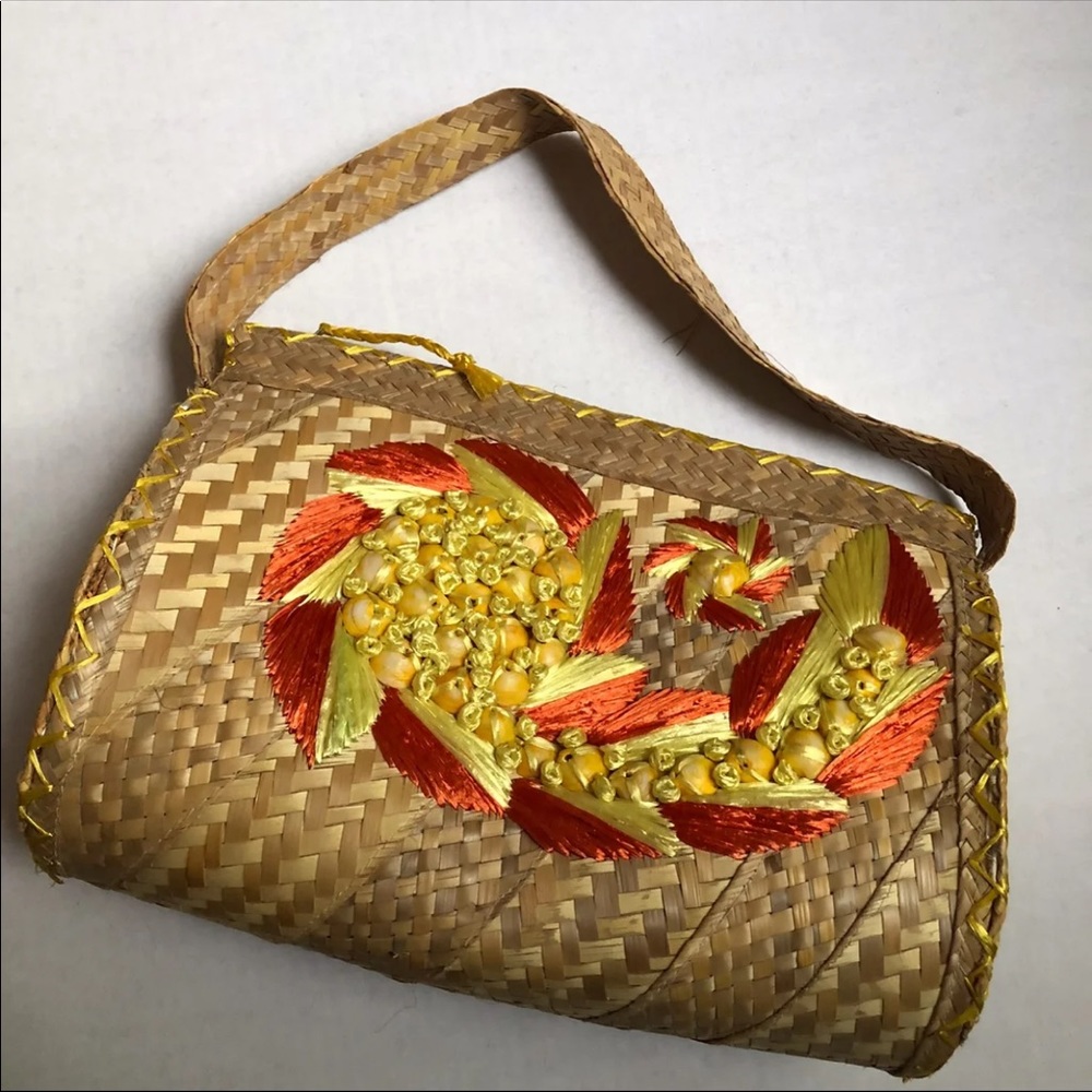 Handmade Floral Straw Shoulder Bag